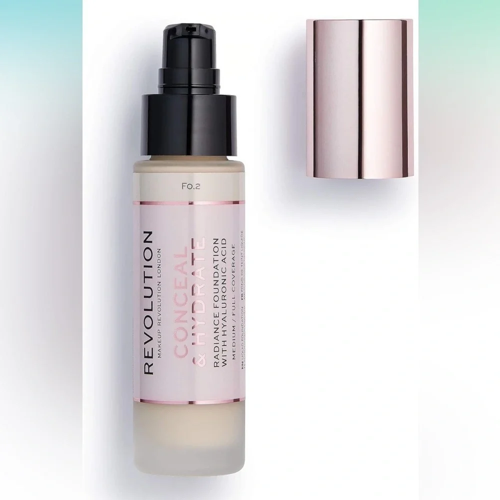 Bundle of Two Makeup REVOLUTION FO.2 CONCEAL & HYDRATE Radiance CONCEALER Makeup
